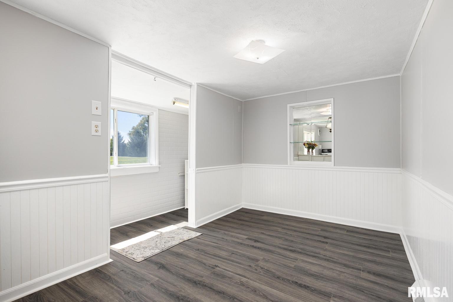 5224 North Koerner Road Peoria, IL 61615 - Photo 17 of 46 Gallery Image 17
