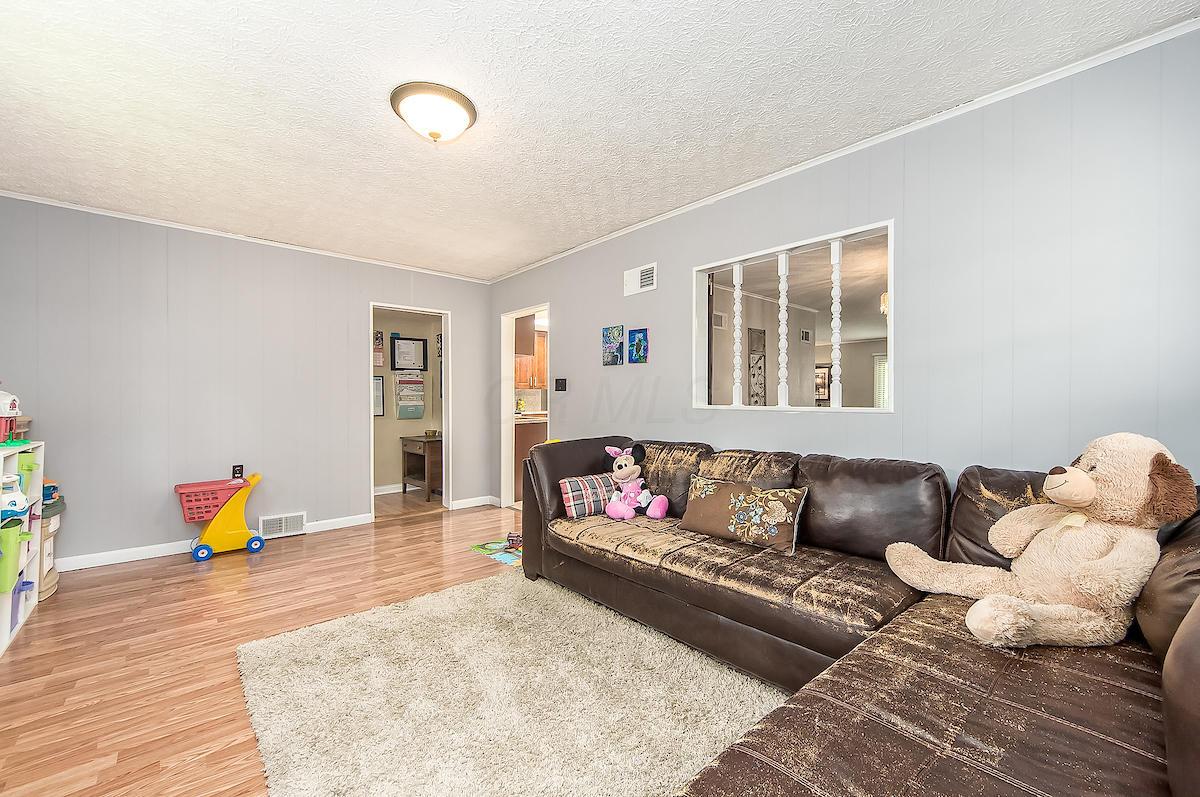 290 South Broadleigh Road Columbus, OH 43209 - Photo 23 of 43 Gallery Image 23