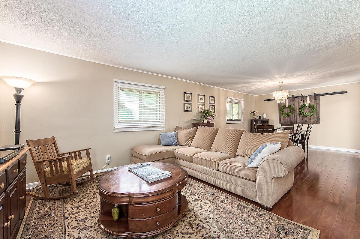 290 South Broadleigh Road Columbus, OH 43209 - Photo 9 of 43 Gallery Image 9