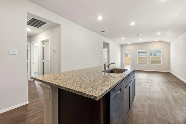 $1,890 | 128 Shimmering Cove, San Marcos, TX 78666