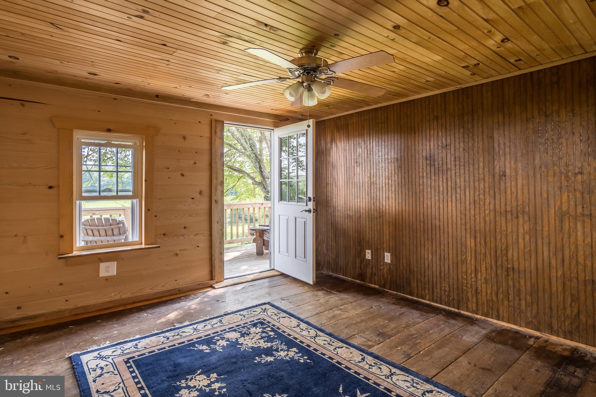 3812 Beckleysville Road Hampstead, MD 21074 - Photo 20 of 31 2nd Floor Den with Balcony