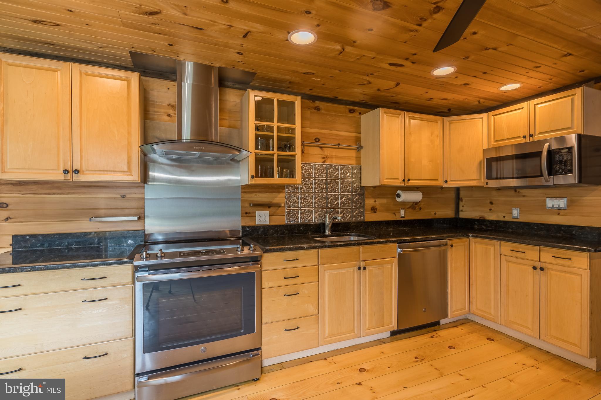 3812 Beckleysville Road Hampstead, MD 21074 - Photo 10 of 31 Gourmet kitchen