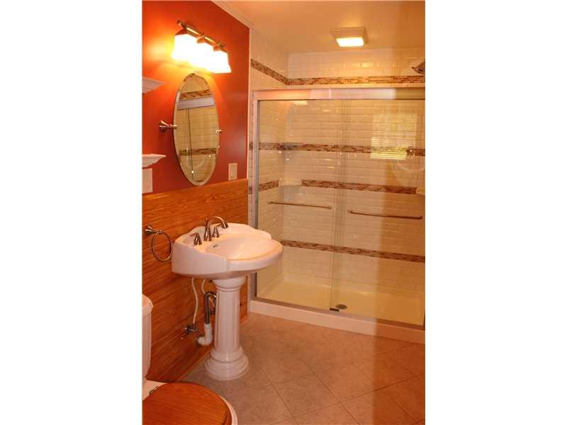 417 West Slippery Rock Road Chicora, PA 16025 - Photo 17 of 25 Full Bath.
