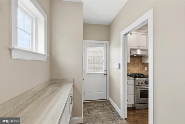 $580,000 | 664 Richmond Drive, Lancaster, PA 17601