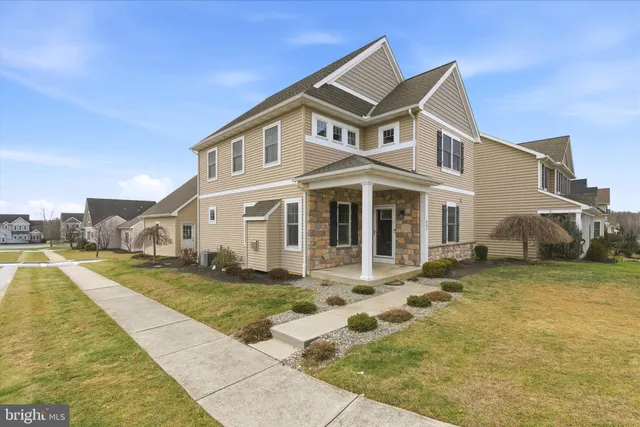 $580,000 | 664 Richmond Drive, Lancaster, PA 17601