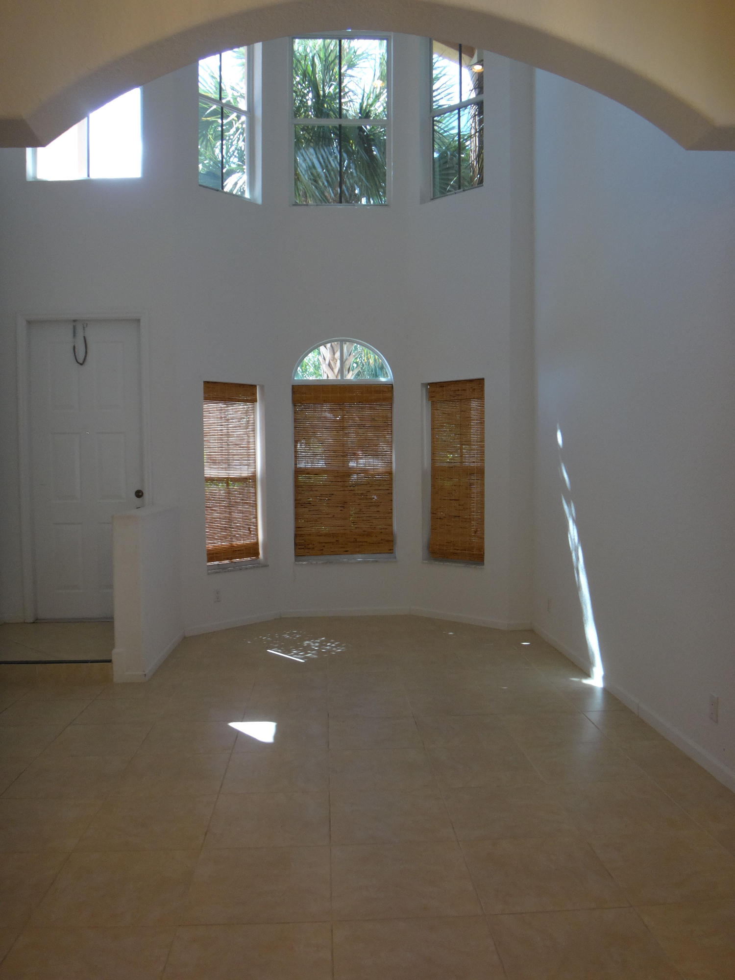 4275 Sabal Lakes Road Delray Beach, FL 33445 - Photo 2 of 13 living rm