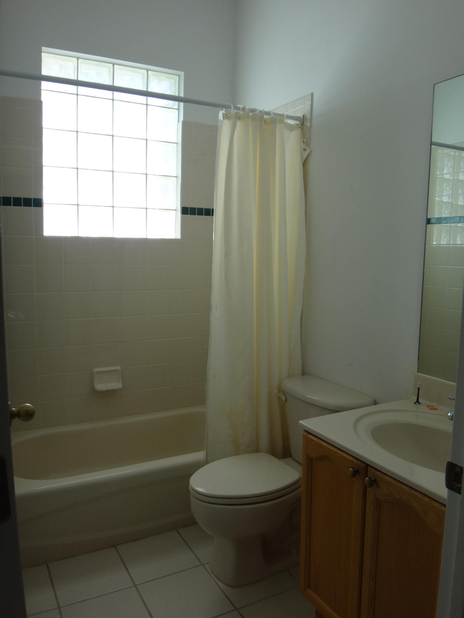 4275 Sabal Lakes Road Delray Beach, FL 33445 - Photo 6 of 13 downstairs guest Bath