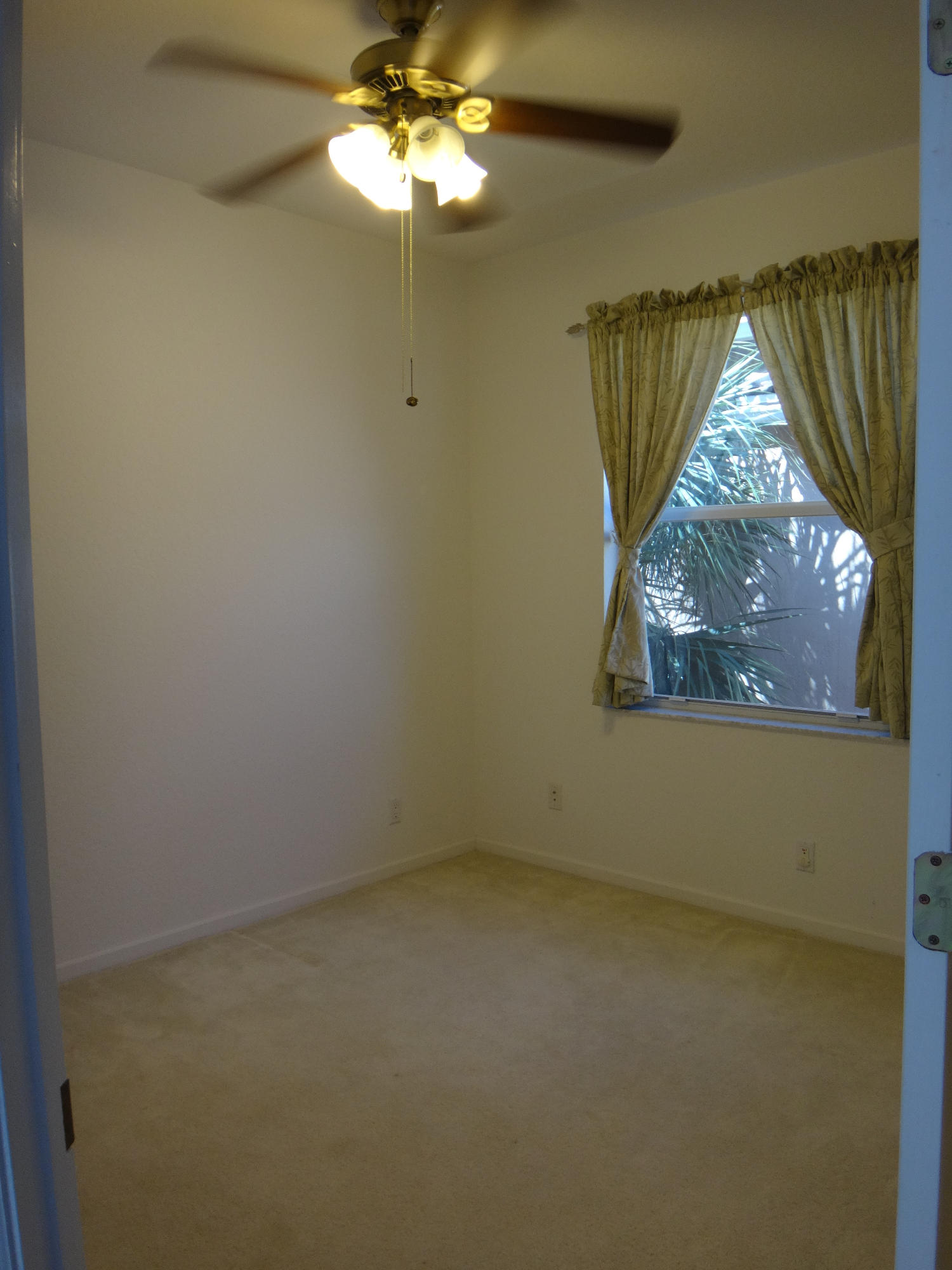 4275 Sabal Lakes Road Delray Beach, FL 33445 - Photo 9 of 13 guest BR1