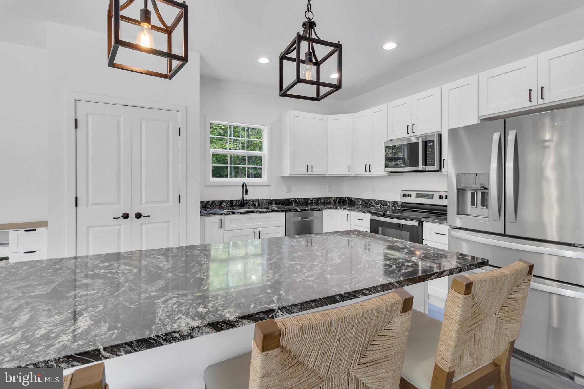 6264 Enon School Road Marshall, VA 20115 - Photo 8 of 34 Gallery Image 8