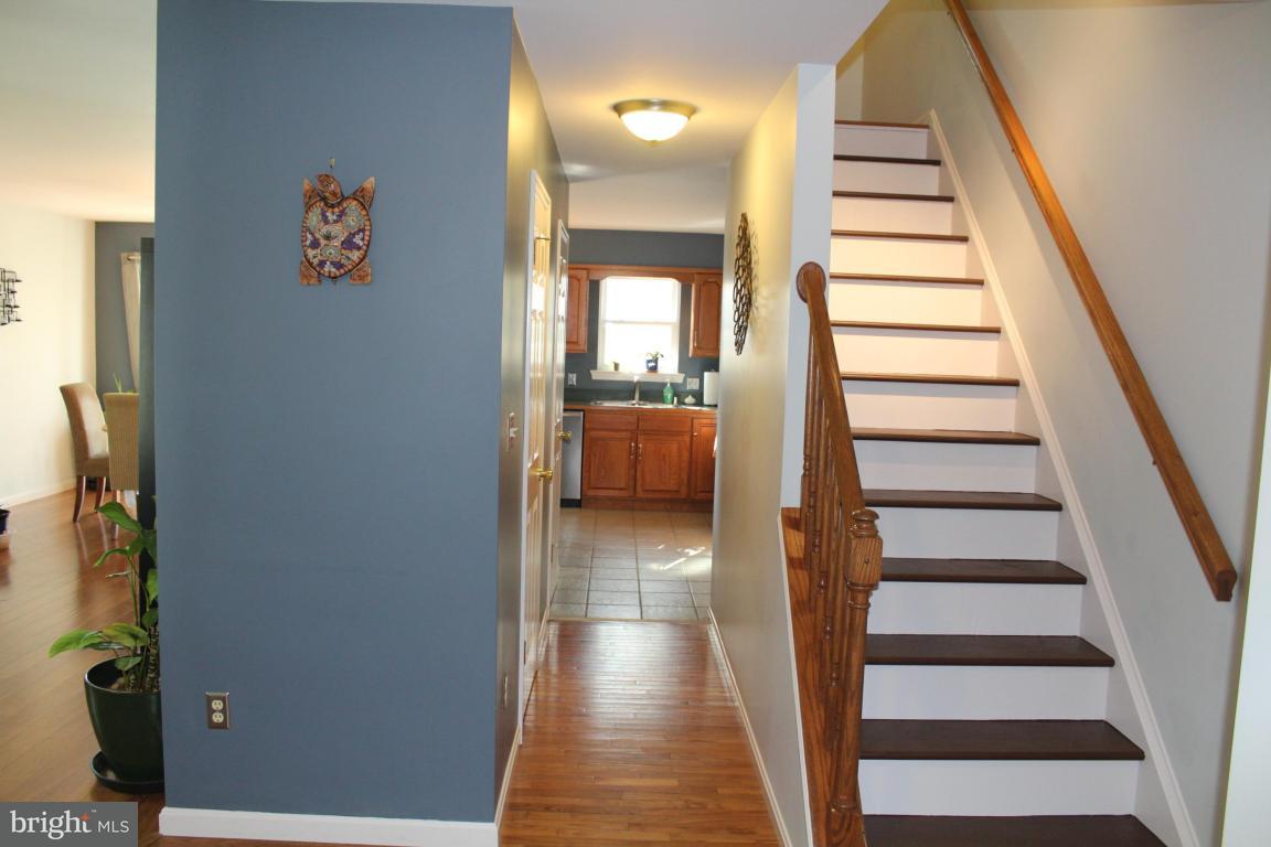 412 Groffdale Road Quarryville, PA 17566 - Photo 4 of 30 Gallery Image 4