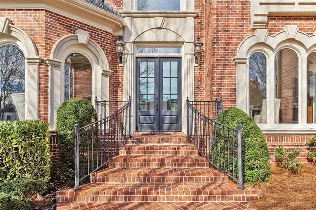 $2,498,000 | 1017 Cherbury Lane, Alpharetta, GA 30022
