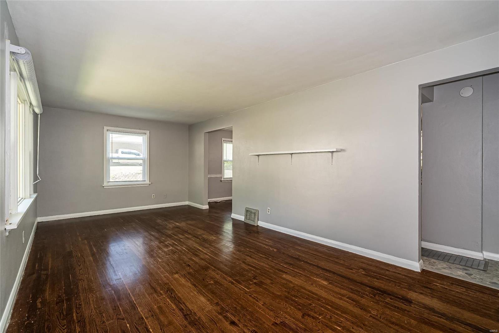 3406 Wismer Road St. Ann, MO 63074 - Photo 5 of 37 Gallery Image 5