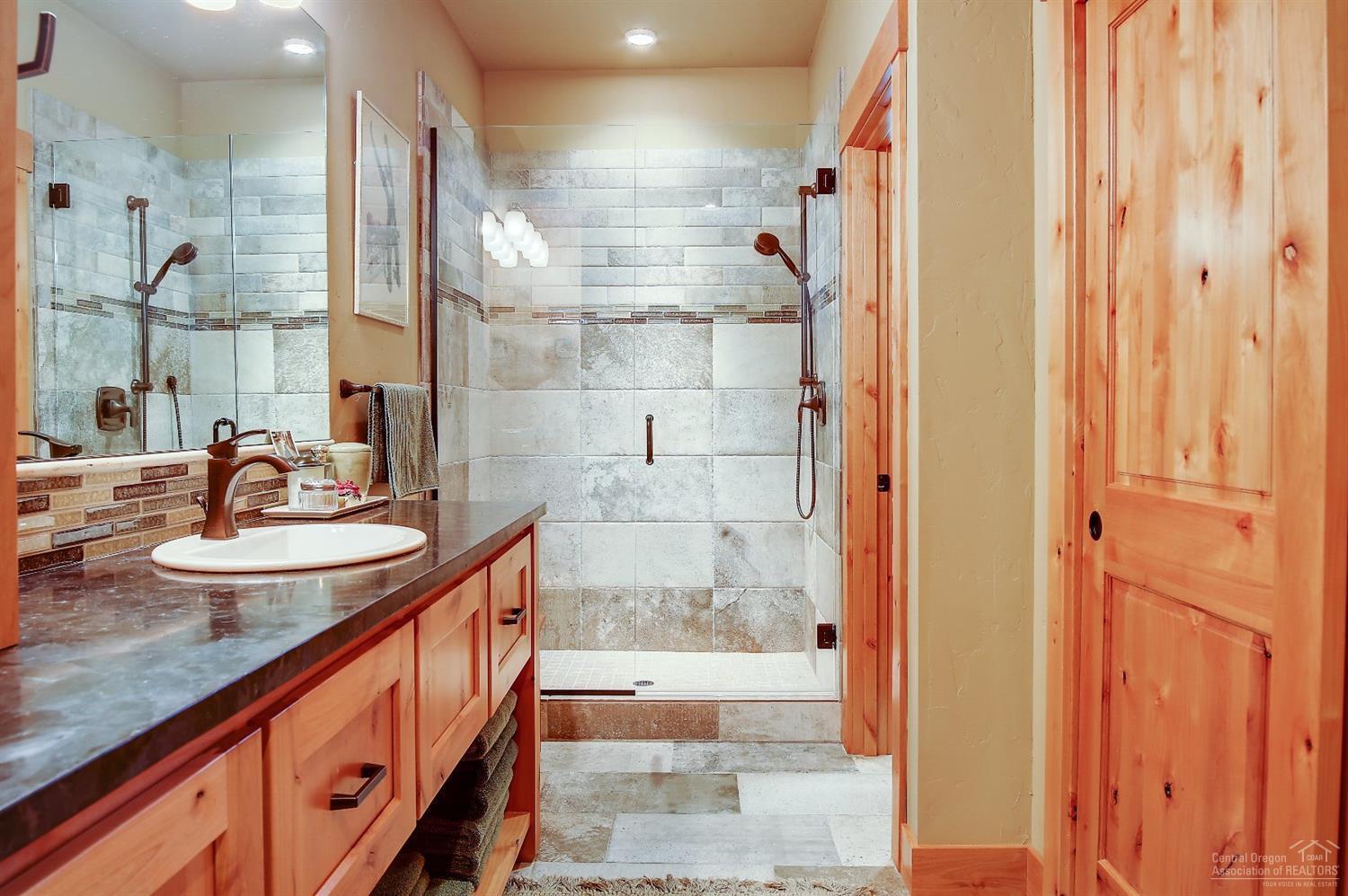 56647 Sunstone Loop Bend, OR 97707 - Photo 18 of 25 Additional Photo
