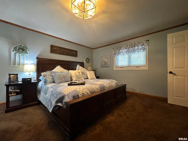 $269,000 | 564 Pleasant Lane, Jonesboro, IL 62952