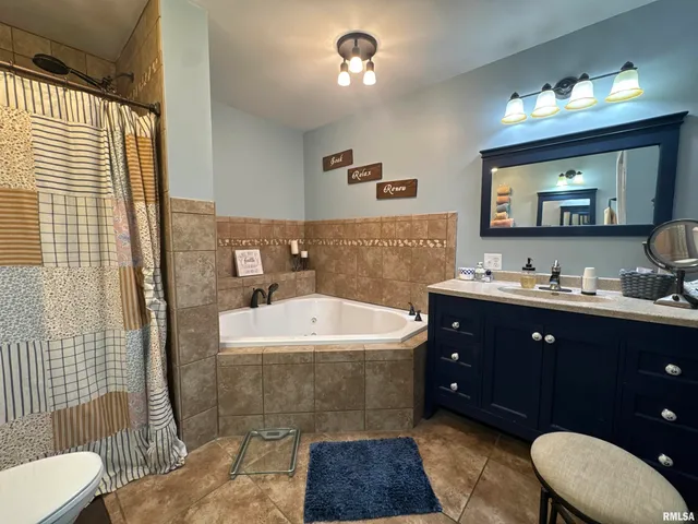 $269,000 | 564 Pleasant Lane, Jonesboro, IL 62952