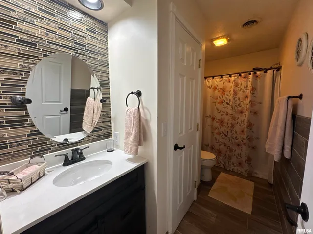 $269,000 | 564 Pleasant Lane, Jonesboro, IL 62952