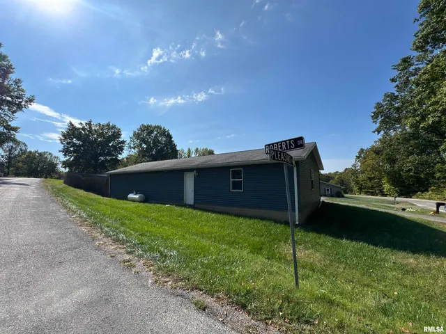 $269,000 | 564 Pleasant Lane, Jonesboro, IL 62952