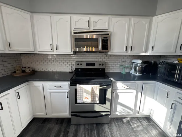 $269,000 | 564 Pleasant Lane, Jonesboro, IL 62952