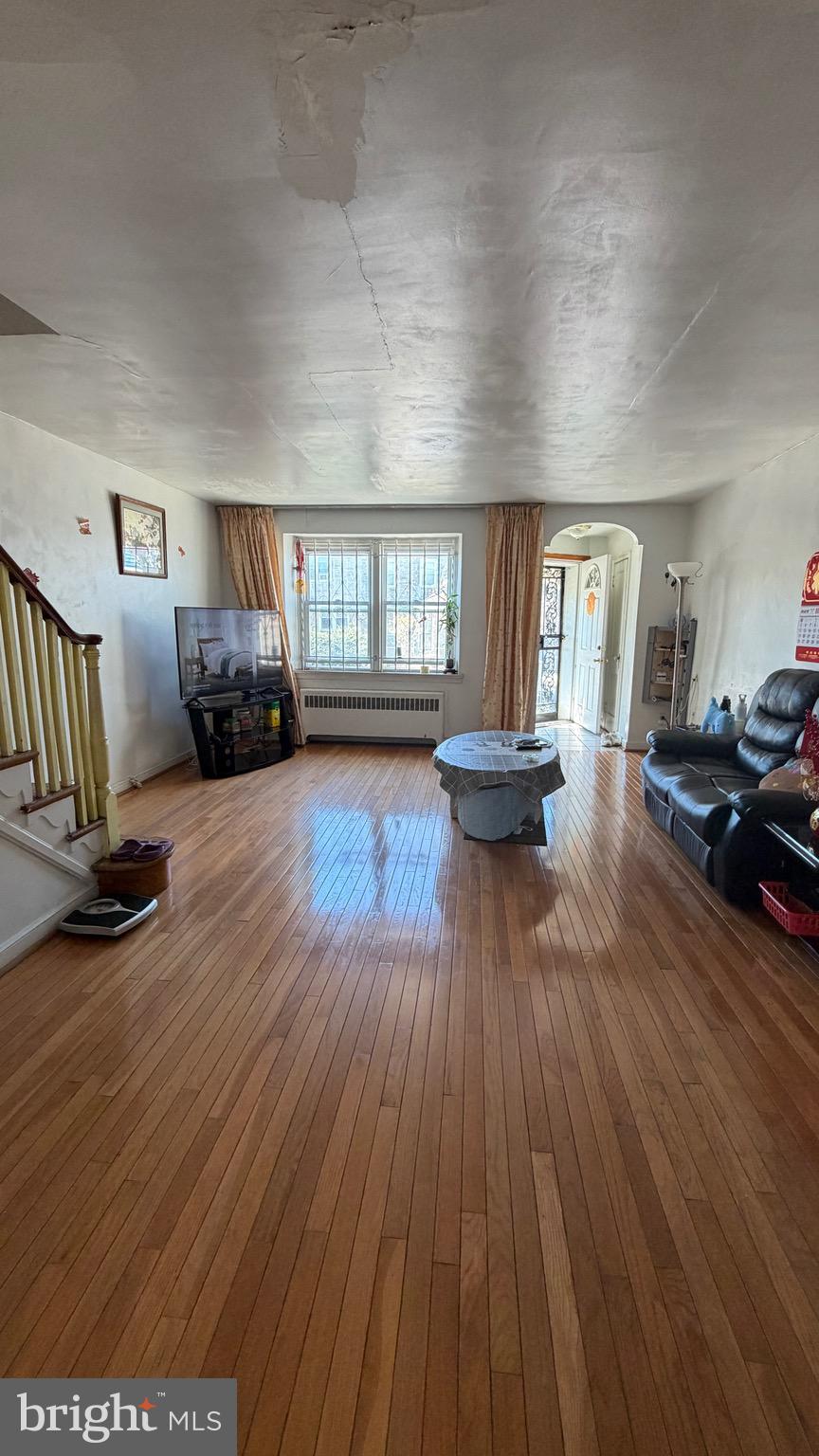 737 Marley Road Philadelphia, PA 19124 - Photo 2 of 15 Gallery Image 2