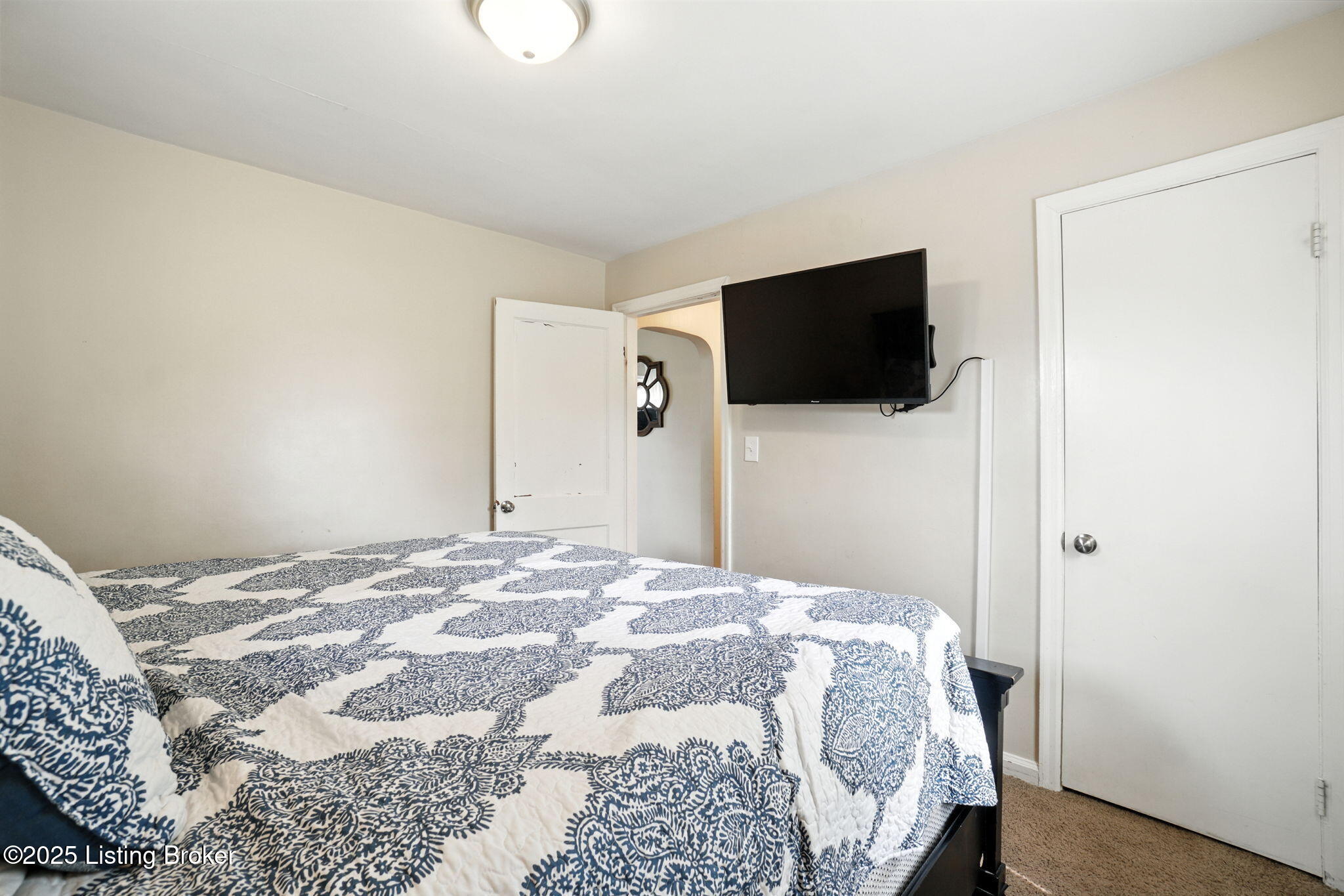 1010 Reeves Road Louisville, KY 40219 - Photo 16 of 30 17-web-or-mls-DSC02336