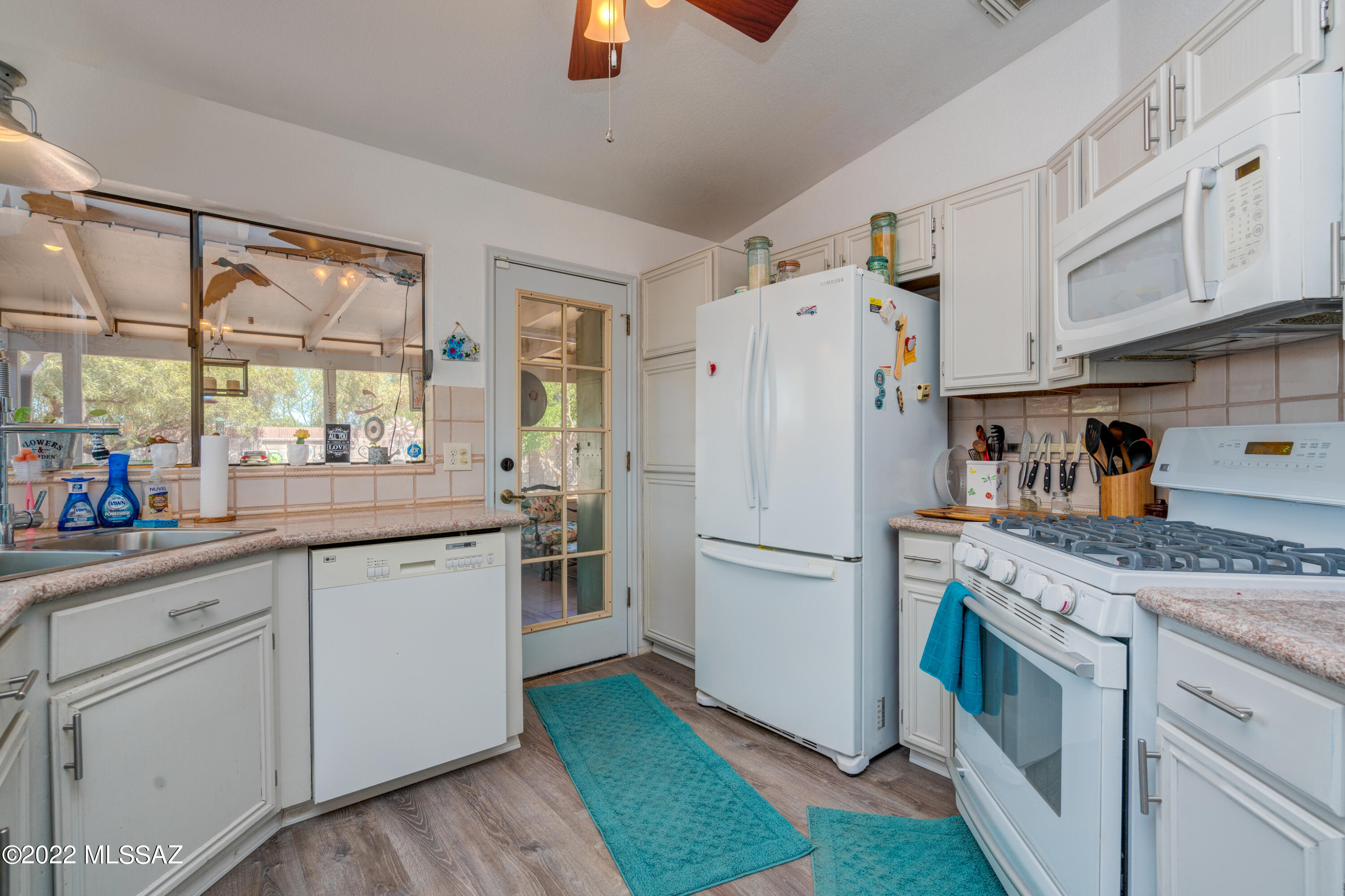 5600 North Baybrook Road Tucson, AZ 85741 - Photo 9 of 33