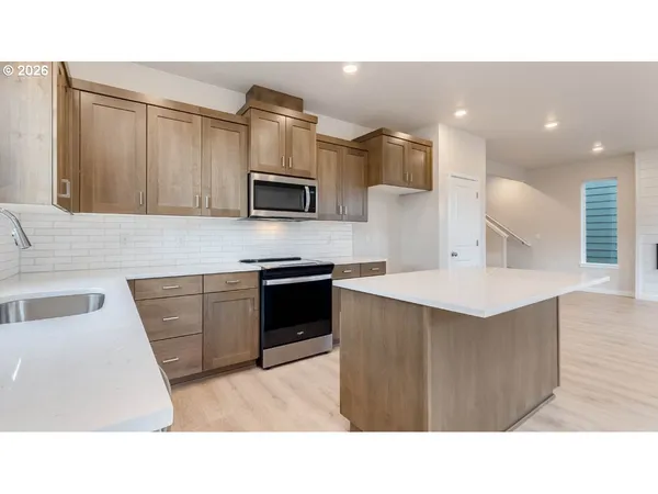 $567,995 | 3504 Southwest Binford Avenue, Gresham, OR 97080