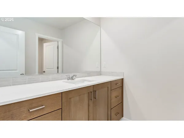 $567,995 | 3504 Southwest Binford Avenue, Gresham, OR 97080