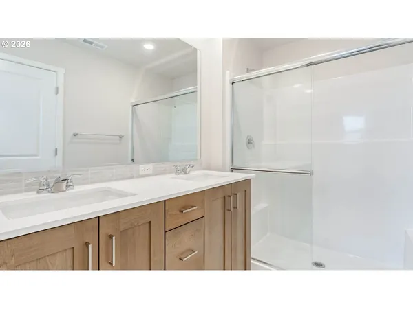 $567,995 | 3504 Southwest Binford Avenue, Gresham, OR 97080