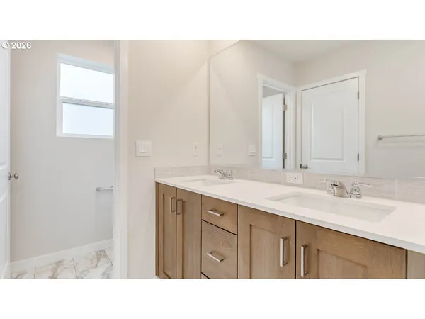 $567,995 | 3504 Southwest Binford Avenue, Gresham, OR 97080