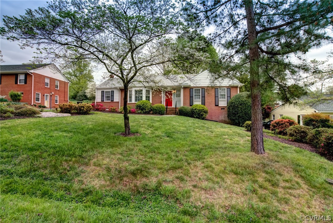 527 Ridgeley Lane Henrico, VA 23229 - Photo 3 of 35 Gallery Image 3