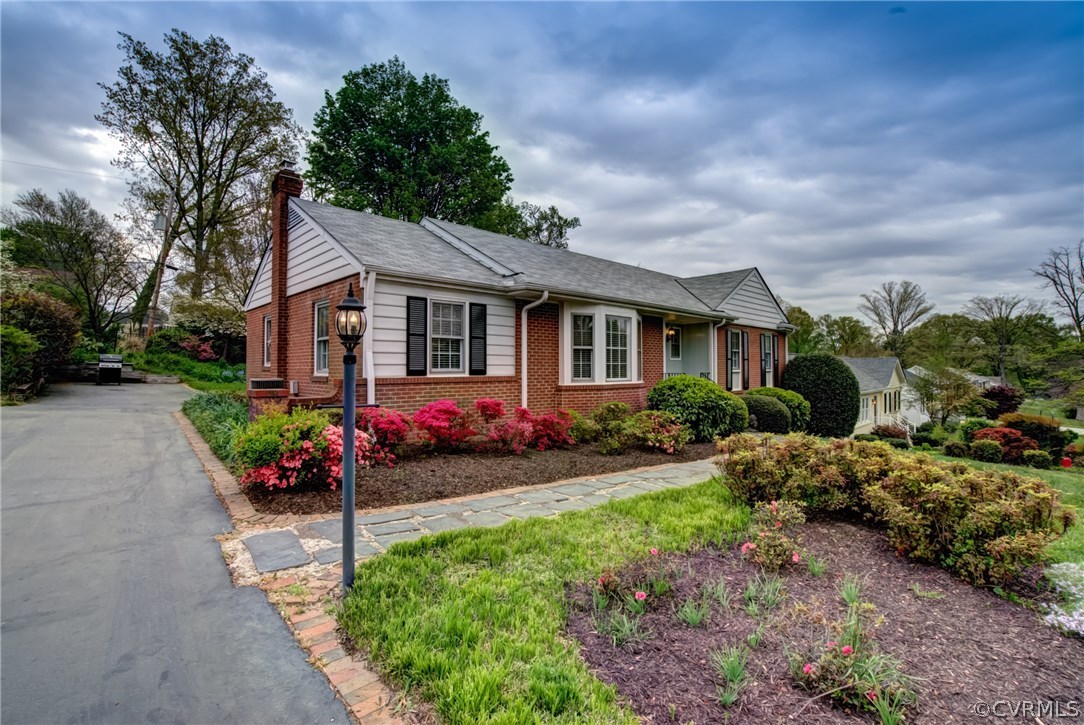 527 Ridgeley Lane Henrico, VA 23229 - Photo 6 of 35 Gallery Image 6