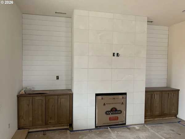 $676,000 | 1892 South Holly Street, Canby, OR 97013