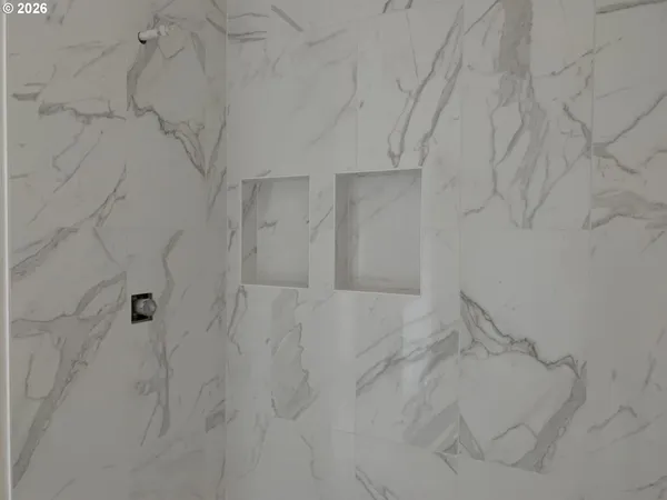 $676,000 | 1892 South Holly Street, Canby, OR 97013