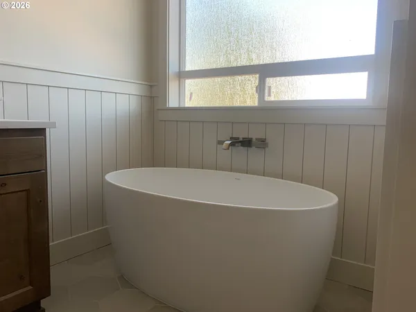 $676,000 | 1892 South Holly Street, Canby, OR 97013