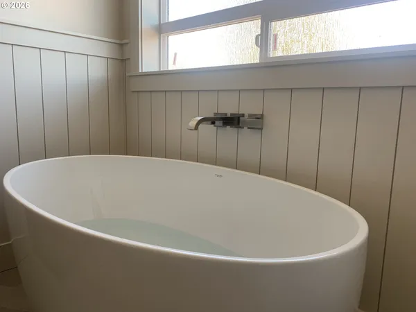 $676,000 | 1892 South Holly Street, Canby, OR 97013