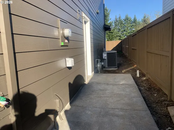 $676,000 | 1892 South Holly Street, Canby, OR 97013