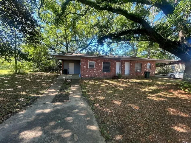 $950 | 2619 West Mission Road, Tallahassee, FL 32304