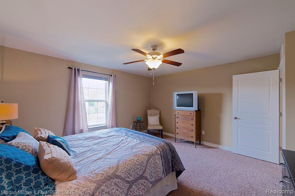 4337 Bluff Point Clarkston, MI 48348 - Photo 31 of 52 Gallery Image 31