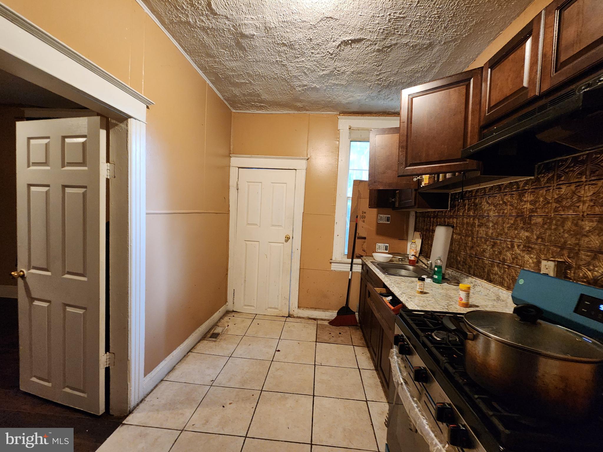 4605 Reisterstown Road Baltimore, MD 21215 - Photo 10 of 29