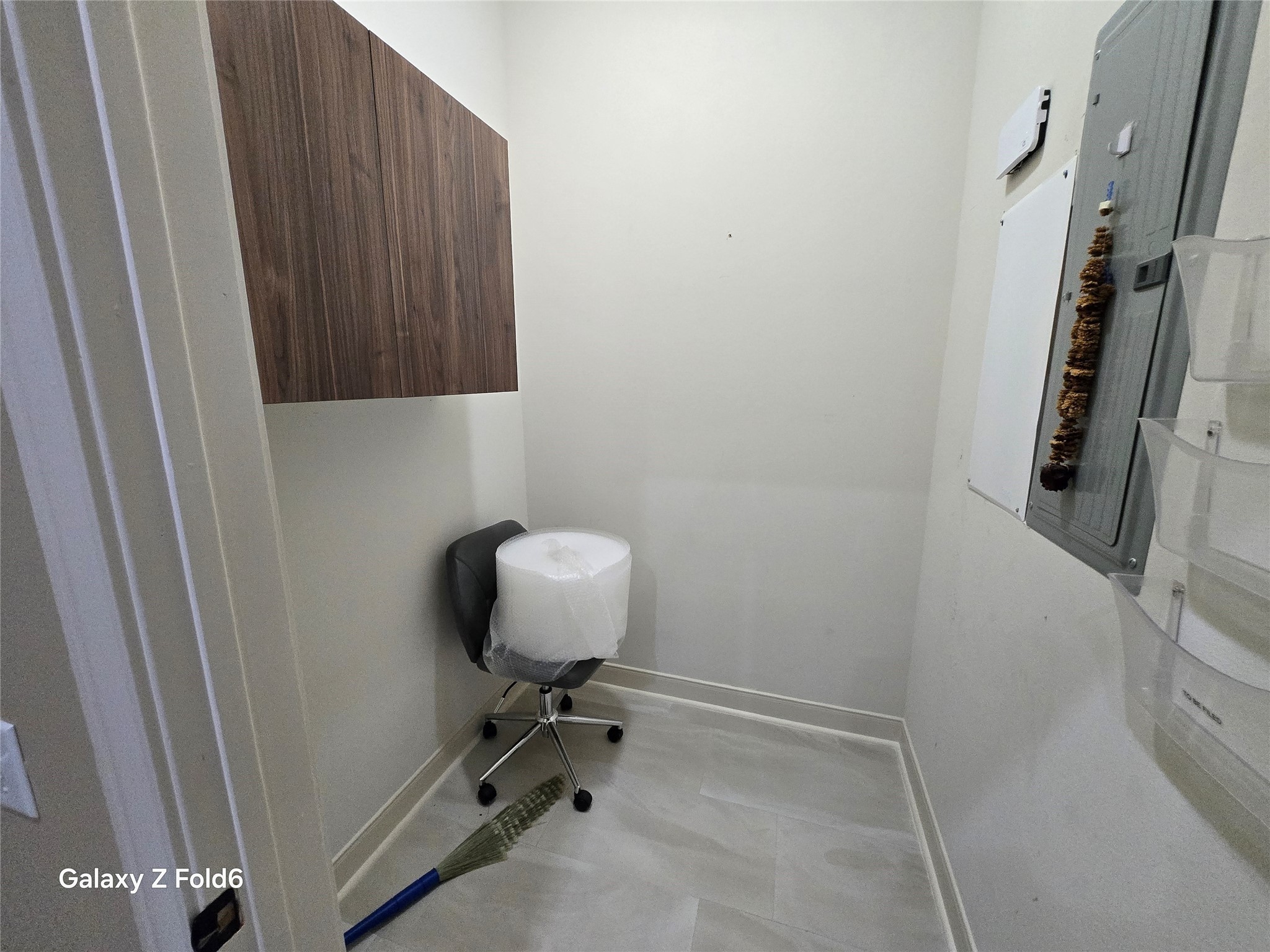 4501 Cartwright Road Missouri City, TX 77459 - Photo 3 of 6 a bathroom with a sink and a toilet