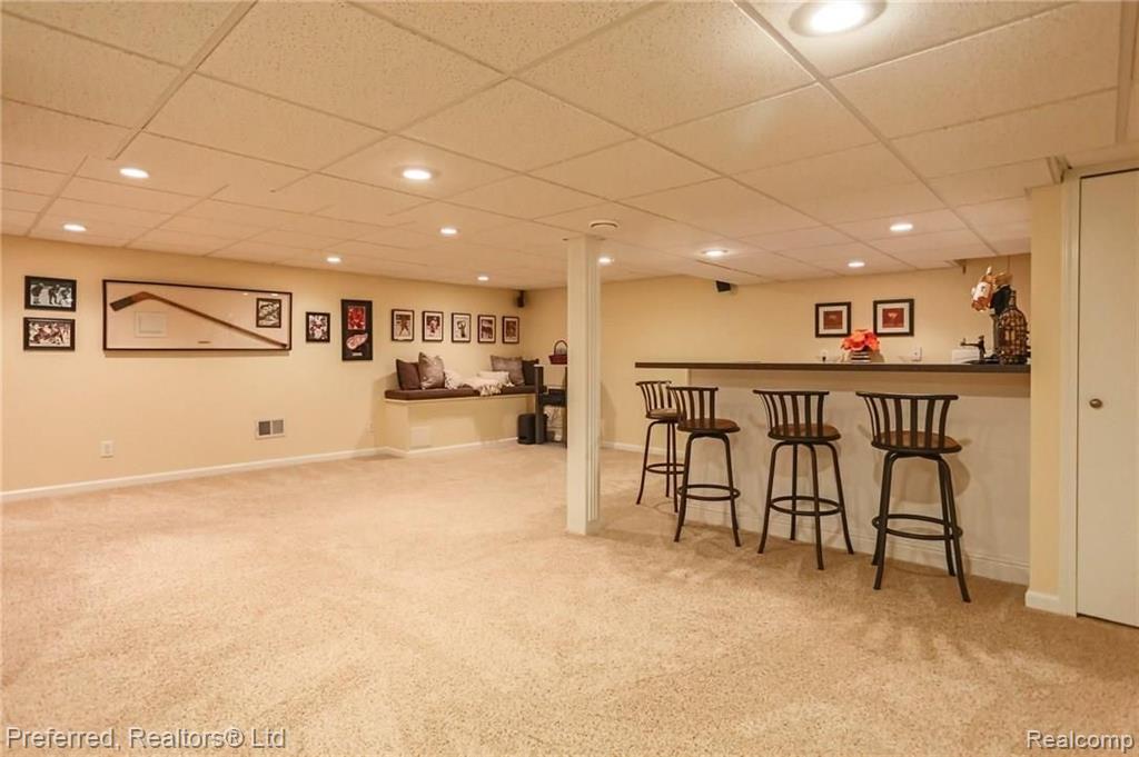 36133 Johnstown Road Farmington Hills, MI 48335 - Photo 38 of 49