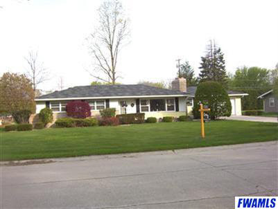 1706 Mayflower Road Fort Wayne, IN 46819 - Photo 1 of 20