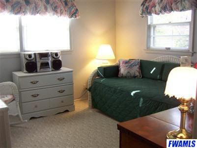 1706 Mayflower Road Fort Wayne, IN 46819 - Photo 11 of 20