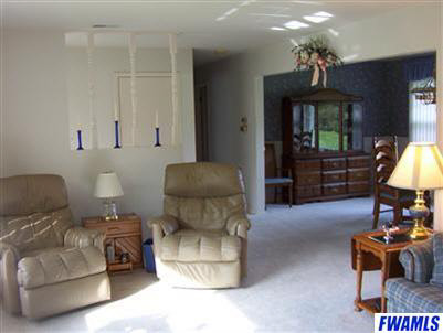1706 Mayflower Road Fort Wayne, IN 46819 - Photo 4 of 20