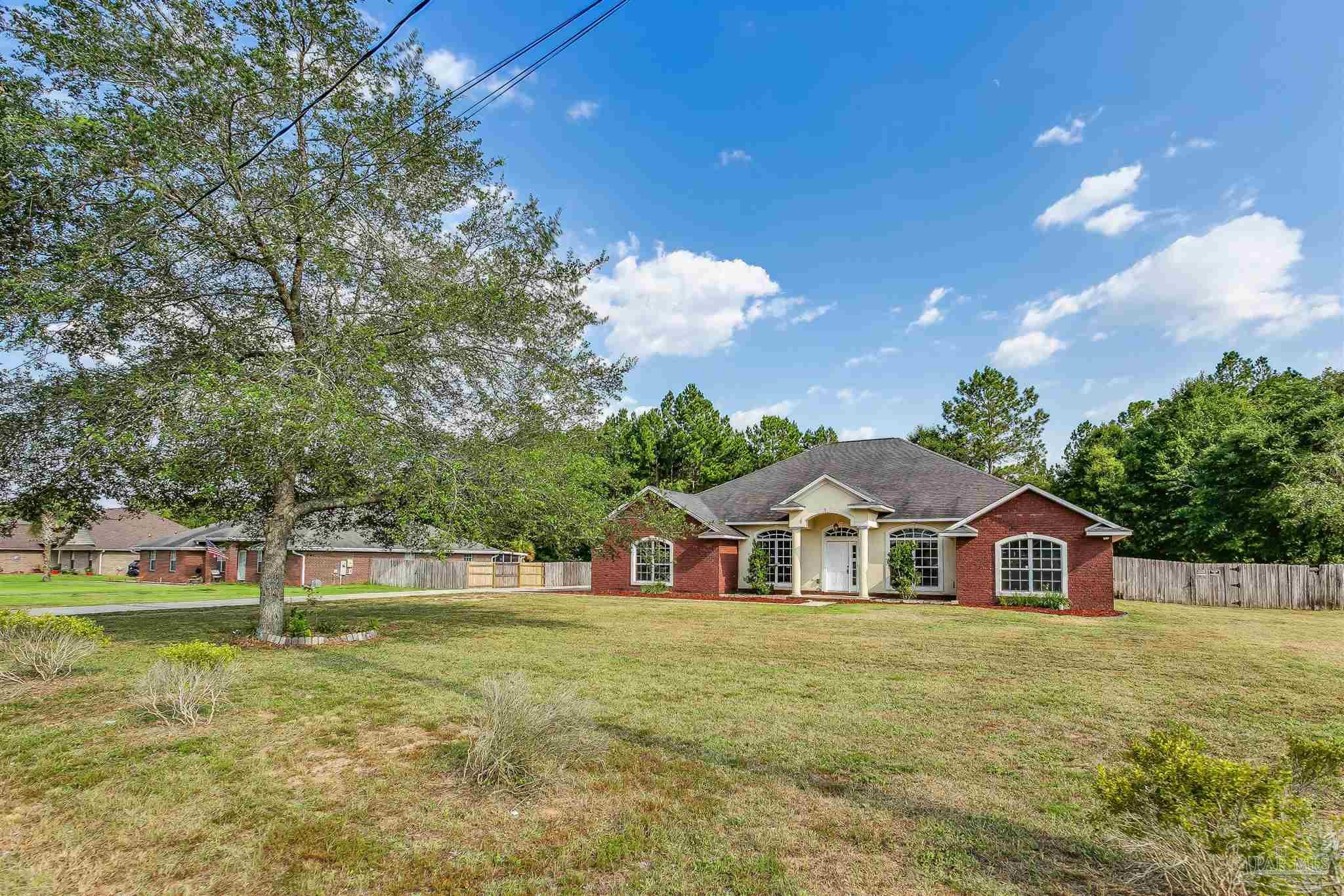 9901 Nichols Lake Road Milton, FL 32583 - Photo 2 of 42 Gallery Image 2