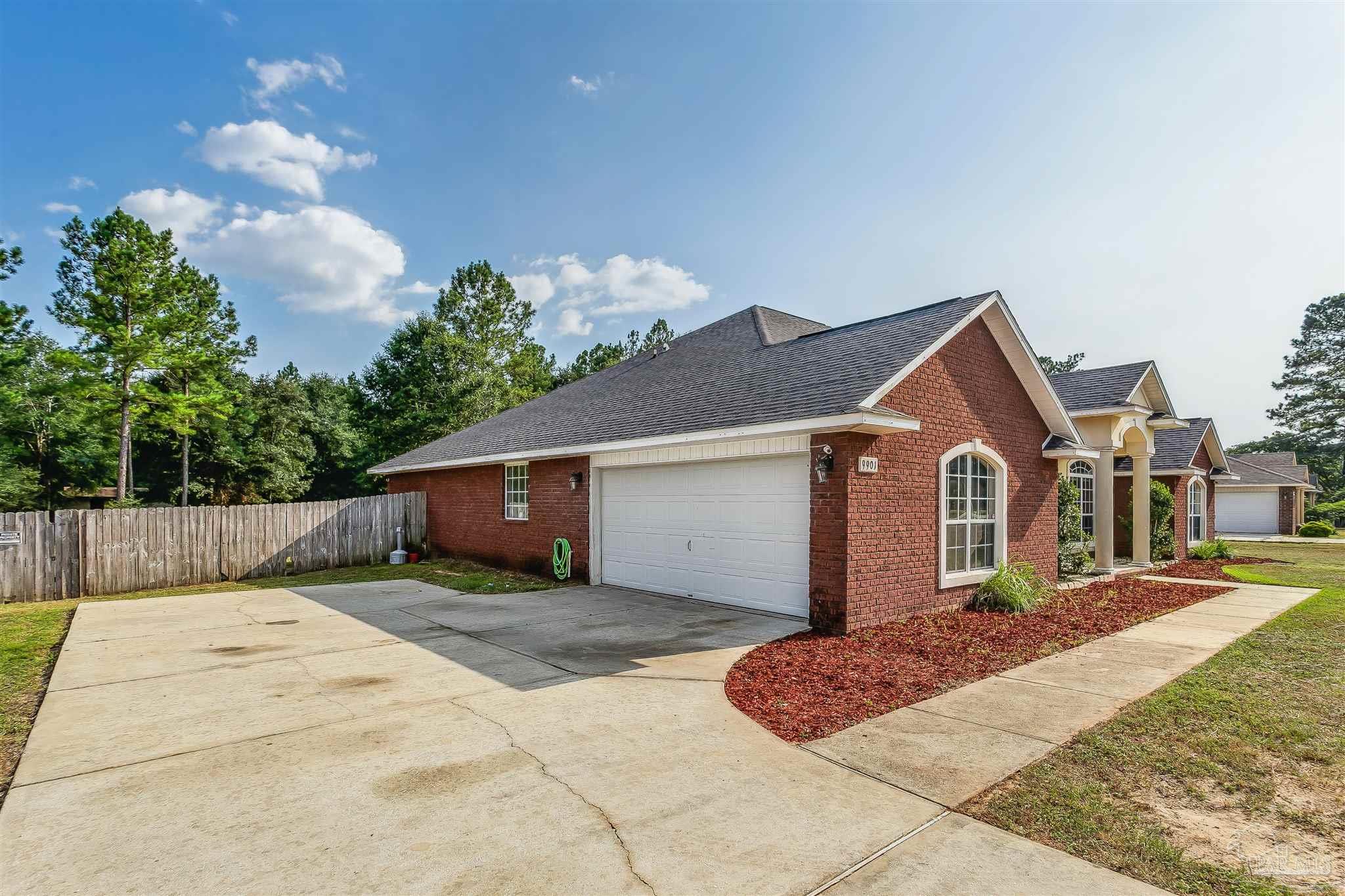 9901 Nichols Lake Road Milton, FL 32583 - Photo 3 of 42 Gallery Image 3