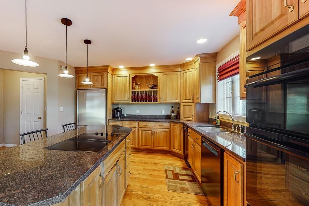 7 Alderson Road Ipswich, MA 01938 - Photo 3 of 37 Gallery Image 3