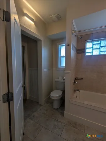 $1,395 | 619 East Donegan Street, Seguin, TX 78155