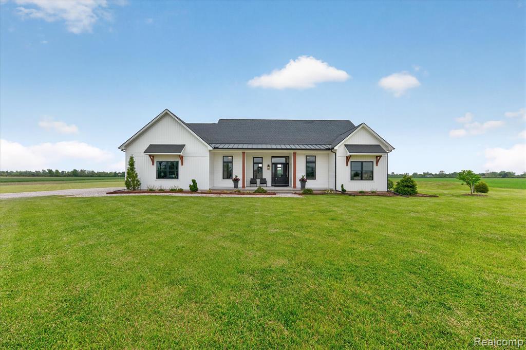 2170 East Labo Road Carleton, MI 48117 - Photo 2 of 52