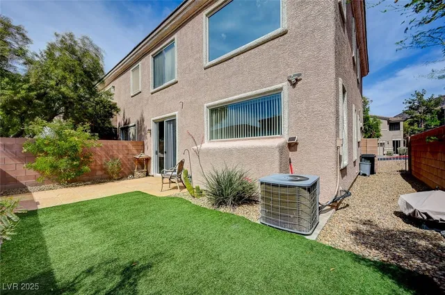 $1,800 | 229 Serenity Crest Street, Henderson, NV 89012